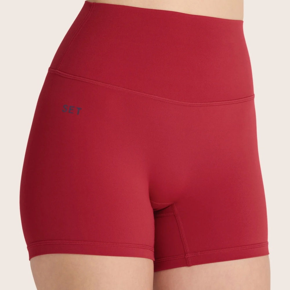 SET ACTIVE XXL AIRLUXE BREATHE SHORTS  LADYBUG RED NAVY SHORT workout Pilates